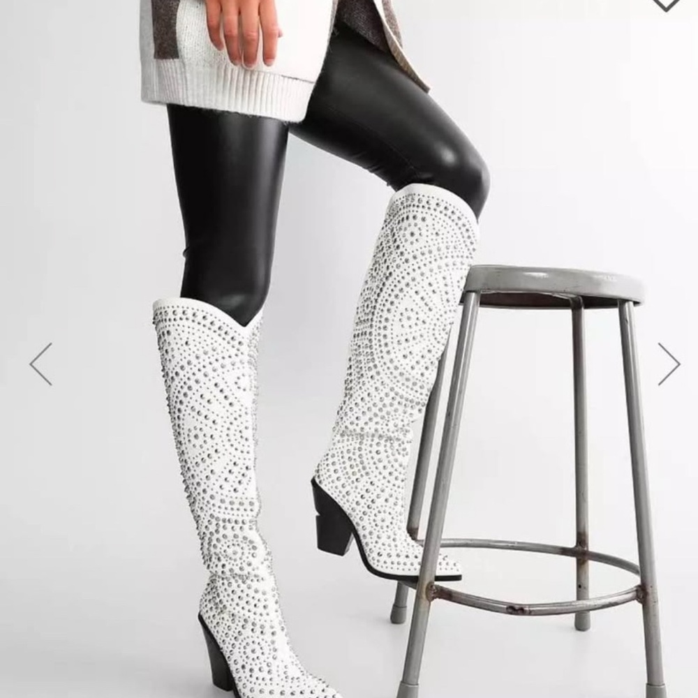 Buckle White Heeled Boots with Intricate Design
